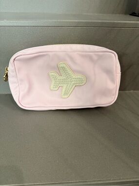 NWOT Stoney Clover Small Lilac Pouch with Pearl Airplane Patch